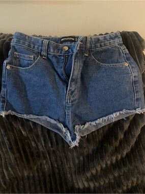 PrettyLittleThing Blue High-Waist Frayed Denim Shorts